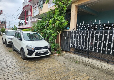 Gayatri Home Stay