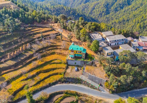 Cosy 2 BHK Villa with Lush Garden nestled in Forest