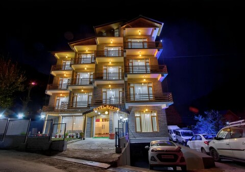 MOUNTAIN MIRAGE RESORT