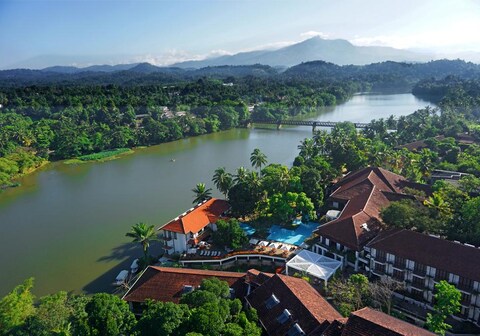 Mahaweli Reach Hotel