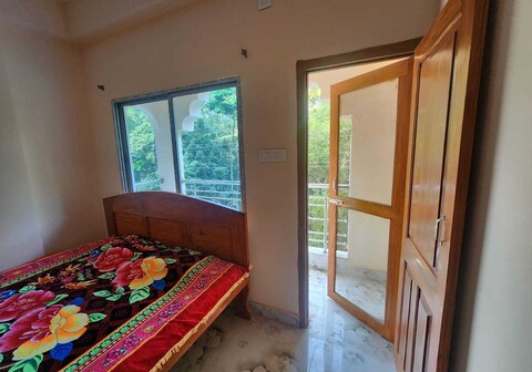 Hotel O Radha Gopikanta Guest House