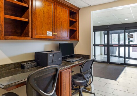 Best Western Plus The Inn at Sharon/Foxboro