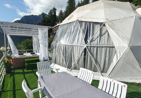 Nirvana Hamta Retreat | Glamping Geodesic Dome