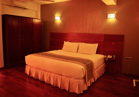 Unique Towers Luxury Boutique Suites