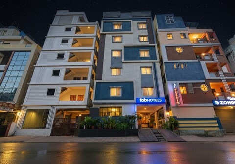 FabHotel DSR Hotel & Suites - Nr Hitech City Railway Station