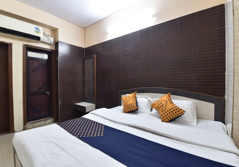 OYO 85212 Hotel Vaibhav