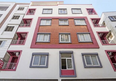 Hotel O Sapphire Homes Stay