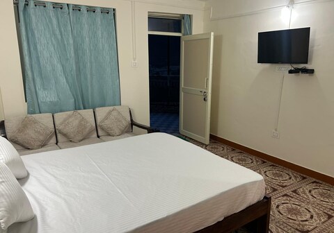 FAUJI DI HATTI HOMESTAY