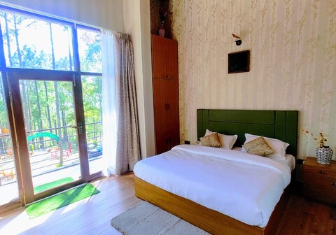 In The Woods Homestay