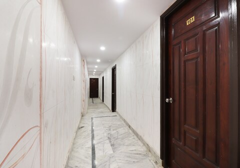 Hotel O Ghar Residency