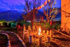 Apple Cottage B&B | 4bhk Cottage, Manali Apple Cottage B&B | 4bhk Cottage, Manali
