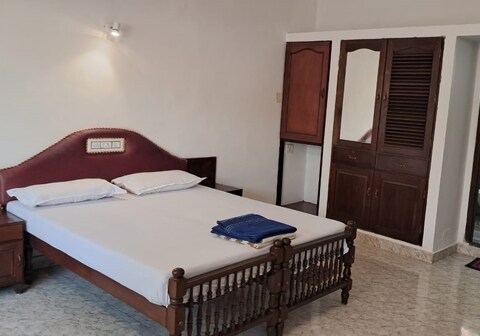 New Vipin Beach Resort