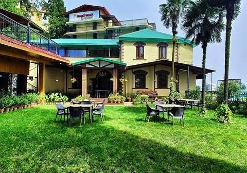 Hotel Paradise Mansion @ Mall Road (Free Onsite Parking), Mussoorie