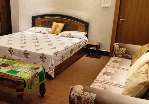 Ashiyana Parivaar