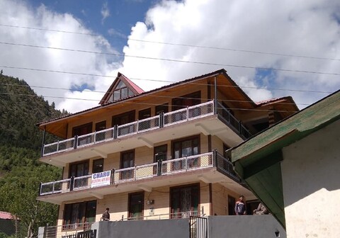 Charu International Guest House Unit II
