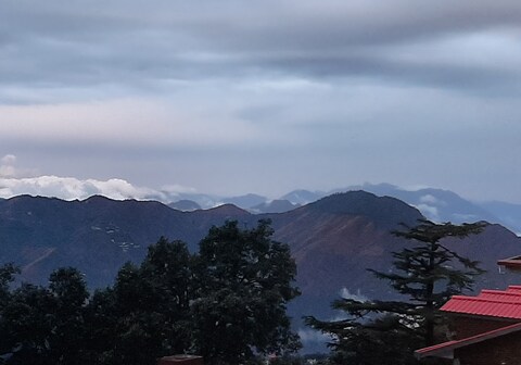 Gupta Cottage | Rooms with Mountain Views