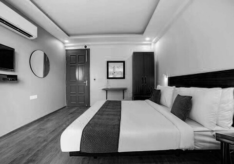 Super Townhouse Sector 46 Gurgaon Near Appu Ghar