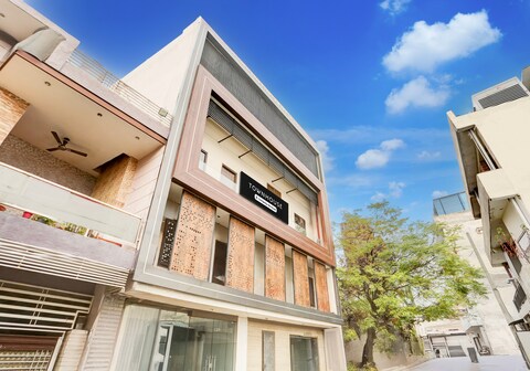 Super Townhouse Haibowal Chowk