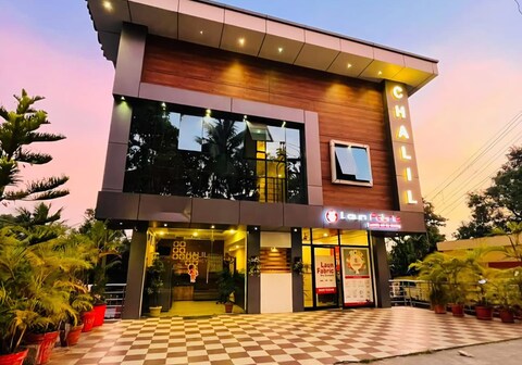 Chalil Residency