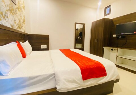 Hotel City Pride with Swimming Pool