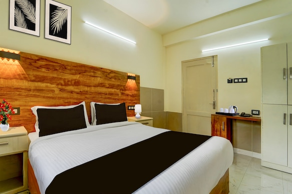 Super Townhouse Green Field Stadium Karyavattom