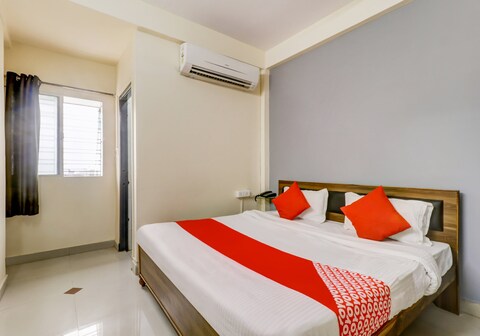 Super Hotel O The Crown Inn