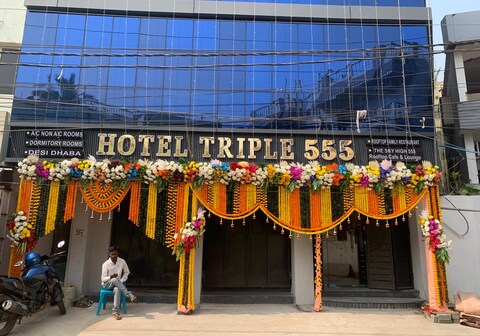 Hotel Triple 555