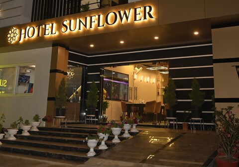 HOTEL SUNFLOWER