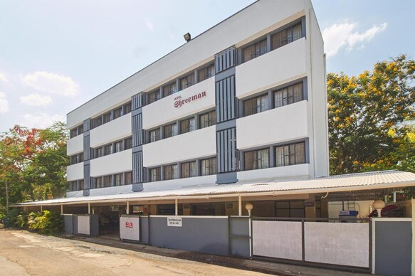 HOTEL SHREEMAN