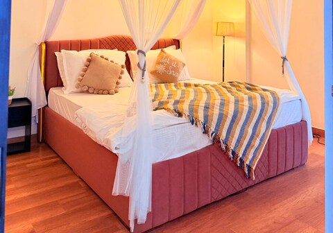 Cayetana Jacuzzi Suite Balcony Tonk Road