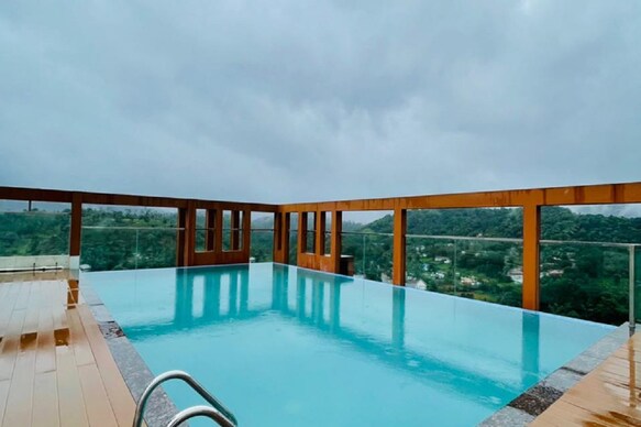 Mirage Luxuria