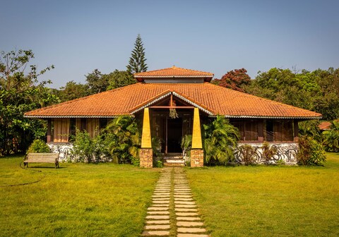 Shangri La Jungle Village