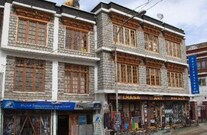 Hotel Nezer Holiday Inn , Leh Hotel Nezer Holiday Inn , Leh