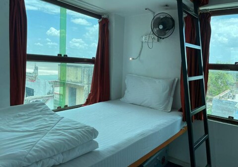 Yogg Hostel | Rooms & Dorms