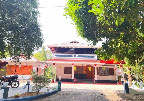 ETERNA HOMESTAY RACKAD