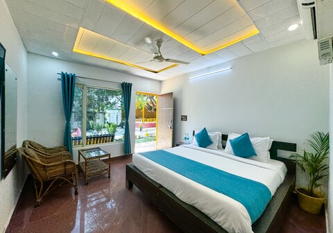 Tree House Cottage | Rooms & Cottages