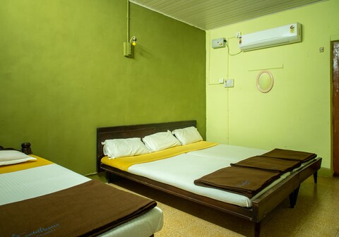 Wild Flower | Rooms & Caretaker