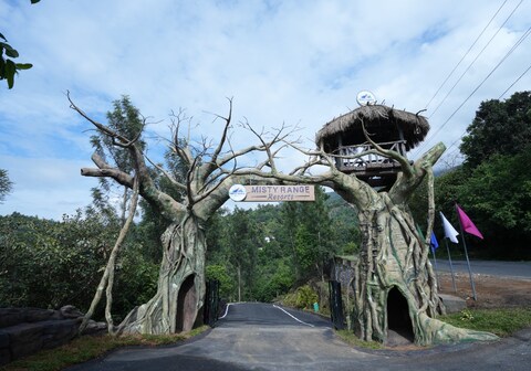 Misty Range Resort