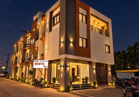 Hotel Shankara Inn, Agar