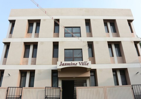 Jasmine Ville
