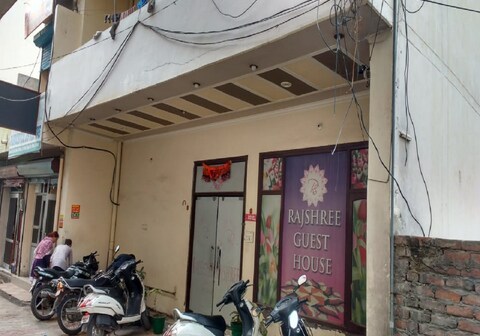 Rajshree Guest House