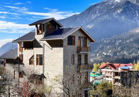 Rohtang Chalet Manali