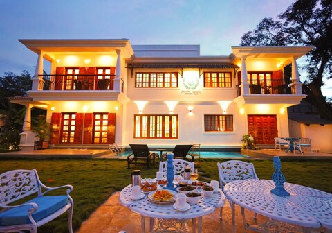 Serenity Villa by Masto Goa