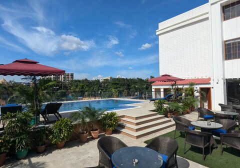 Vatika Premier Hotel