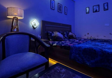 Crown Suites