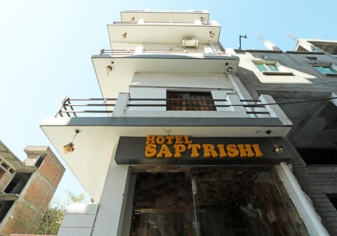 Hotel Saptrishi