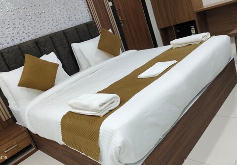 SKS SAFFRON SUITES