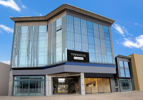 Super Townhouse Sector 102 Noida