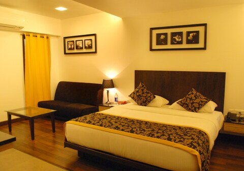 Absolute Homes AR | Rooms & Caretaker