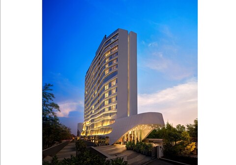 DoubleTree by Hilton Ahmedabad